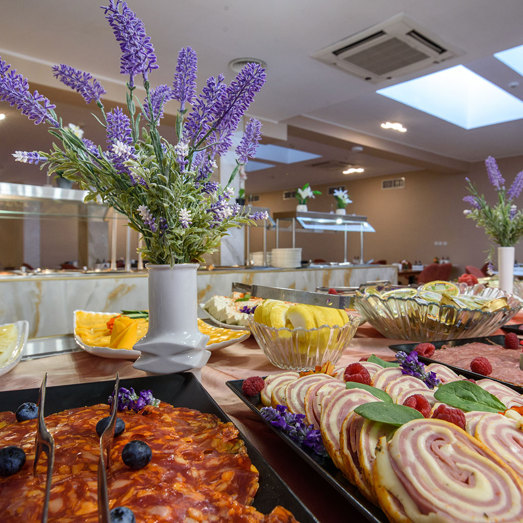 Irresistible culinary offers at the Hotel SPA Club Bor Velingrad